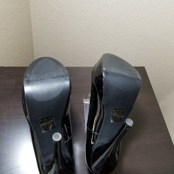 D's 7M-Women High Heel Stilettos Patent Leather Heels  needs a new home - Picture 7 of 7